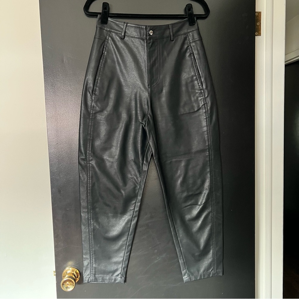 Zara Cropped Black Leather Pants
